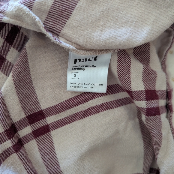 Plaid Lounge Set with Burgundy and Cream - Picture 5 of 8